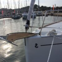 Beneteau Oceanis 38.1 hull anchor