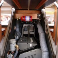Beneteau Oceanis Yacht 62 filter system