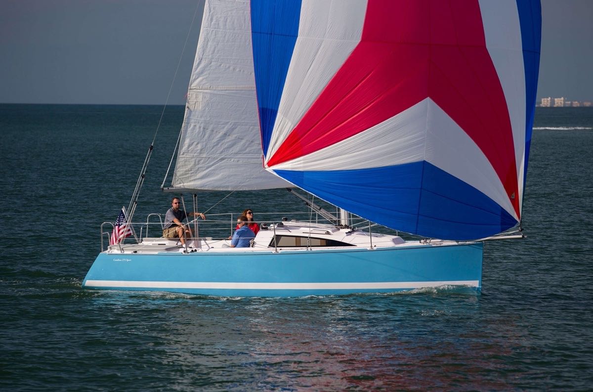 Catalina Yachts 275 Sport in open waters