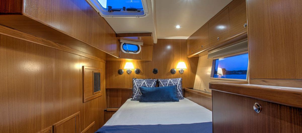Catalina Yachts 545 stateroom