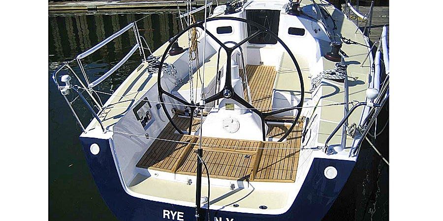 J Boats J/122e helm