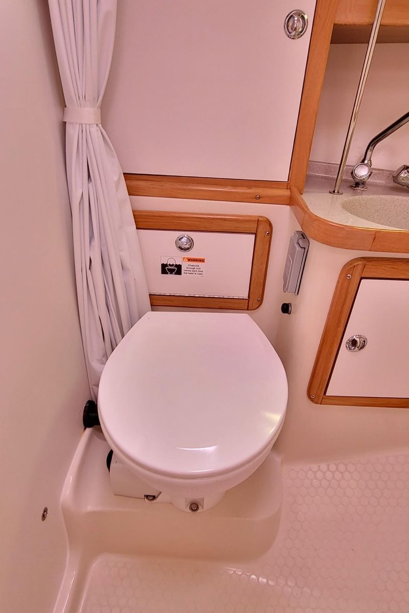 2006 Catalina 36 MK II toilet