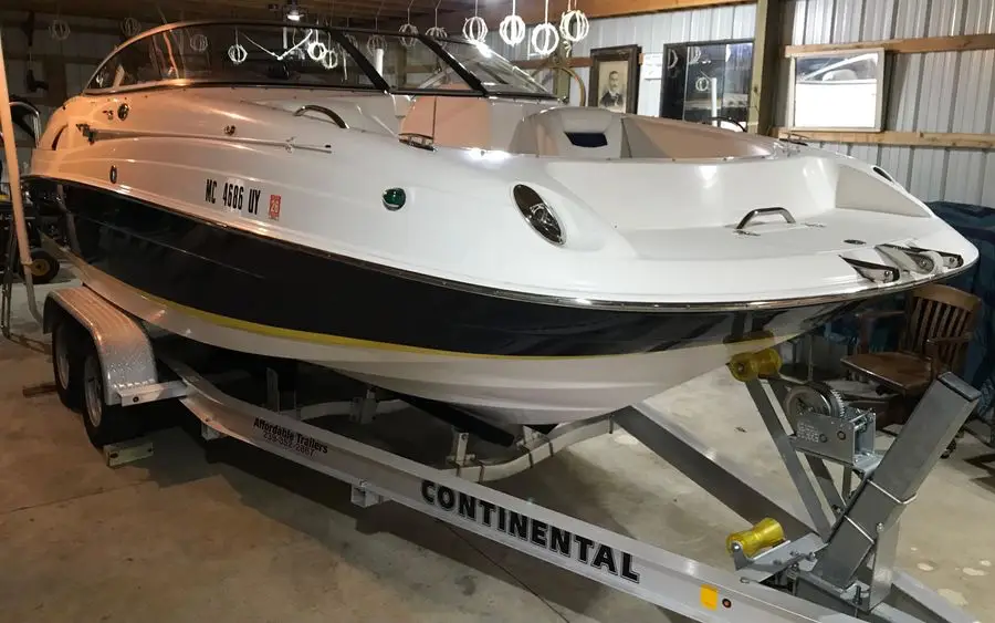 back of the 2005 Regal 2120 Destiny powerboat on a trailer