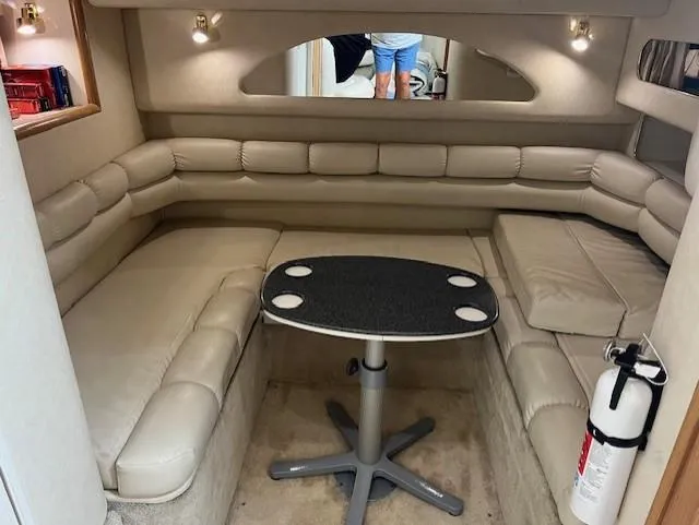 1997 Sea Ray 400 Sundancer interior seating with table