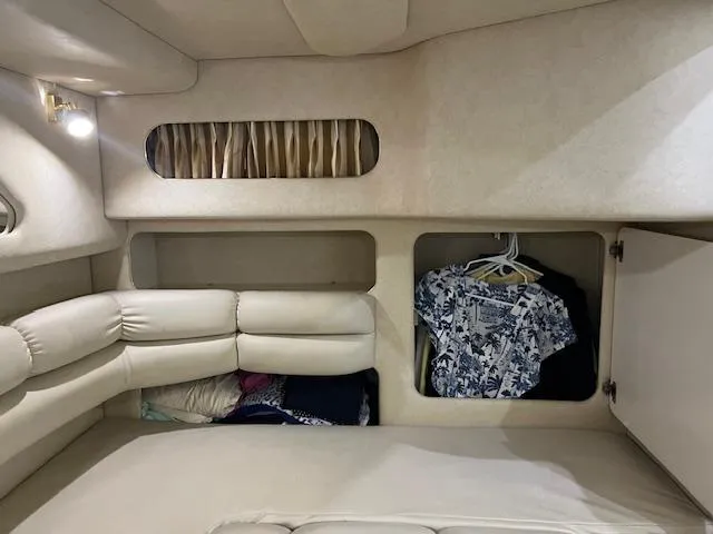 1997 Sea Ray 400 Sundancer interior stateroom closet